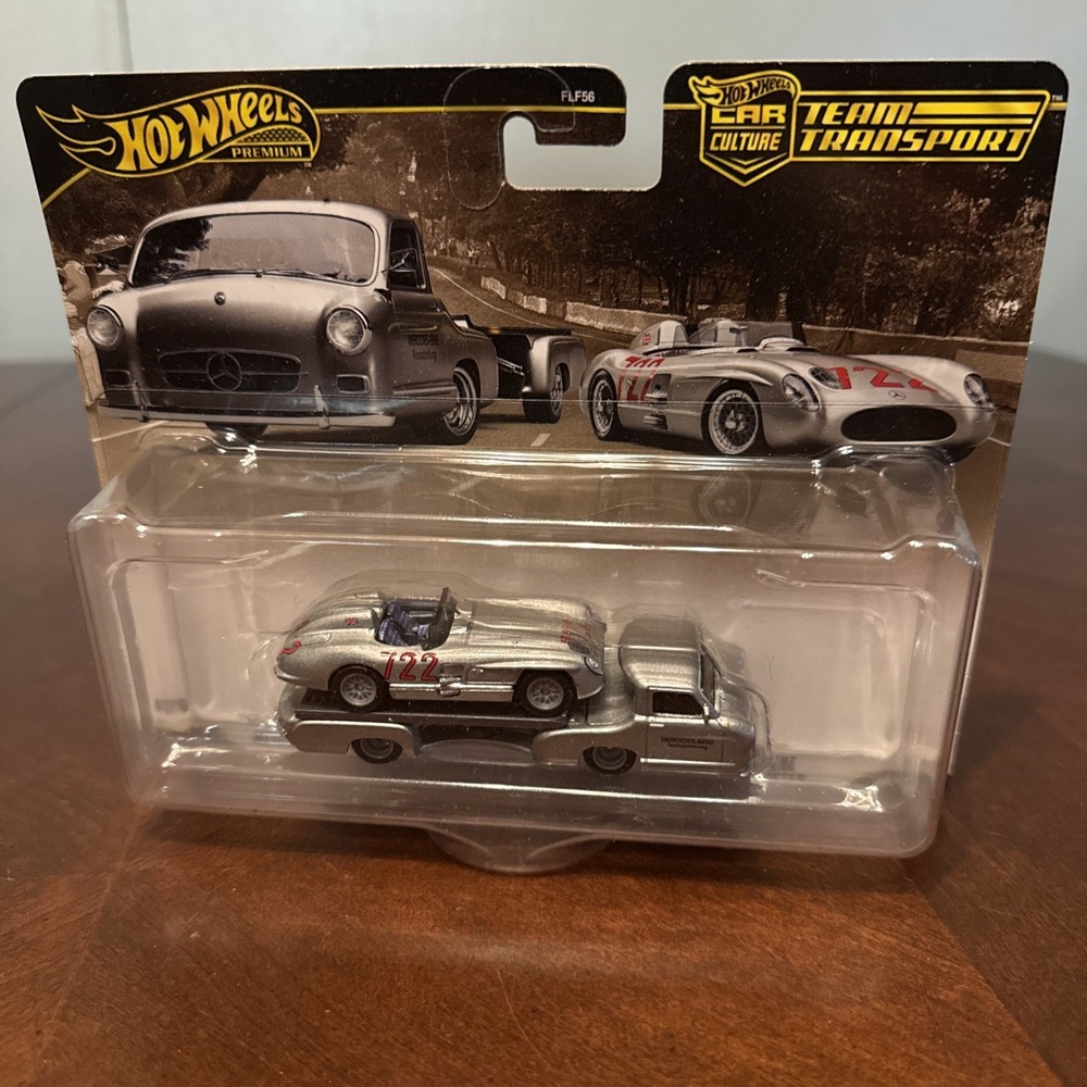 Hot Wheels Premium Team Transportโ 2026 Mercedes-Benz 300 SLR Renntransporter